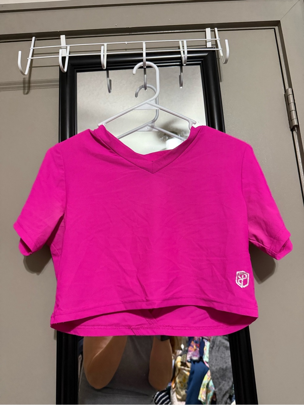 Women’s Pink Cropped V-Neck Top